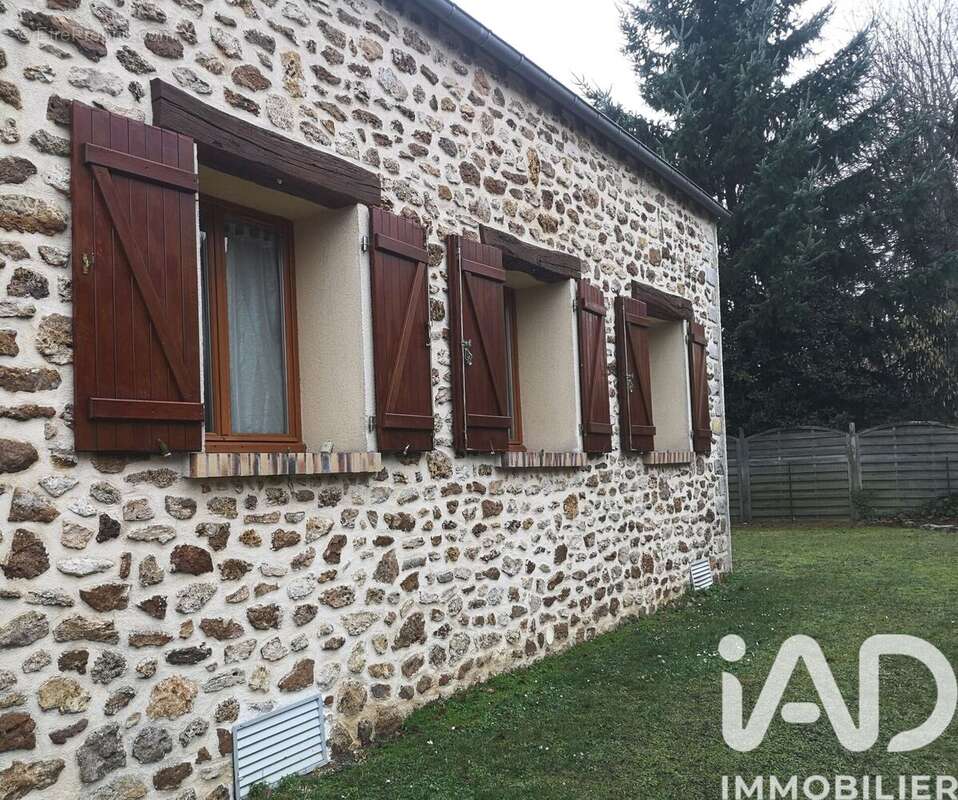 Maison 195 m² à Seine-Port  - photo 2