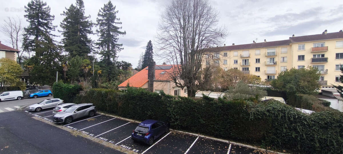 Appartement à BILLERE