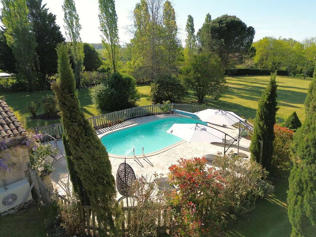 Maison à RAZAC-DE-SAUSSIGNAC