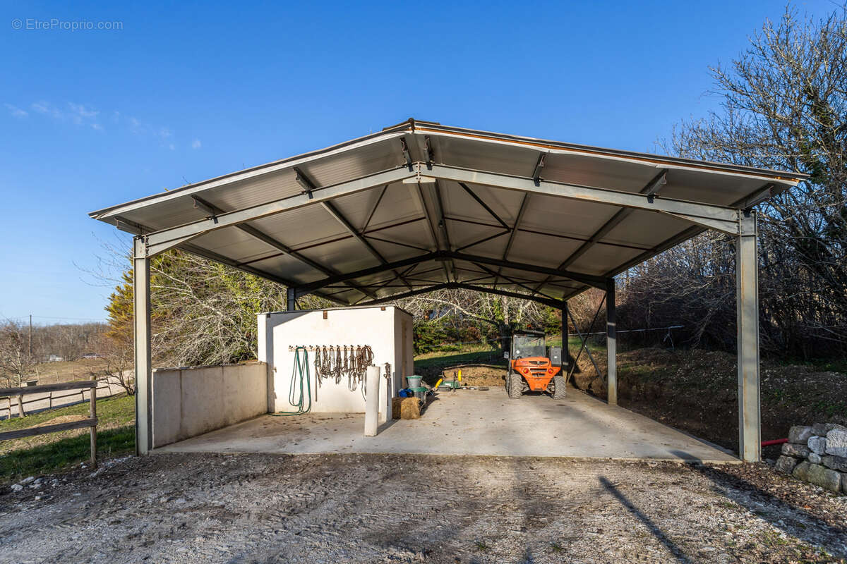 Maison à SAINT-MAURIN