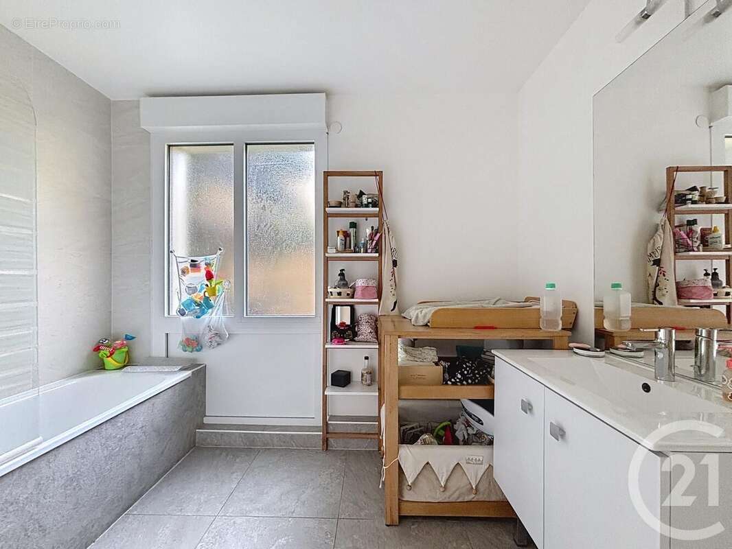 Photo 8 - Appartement à THIAIS