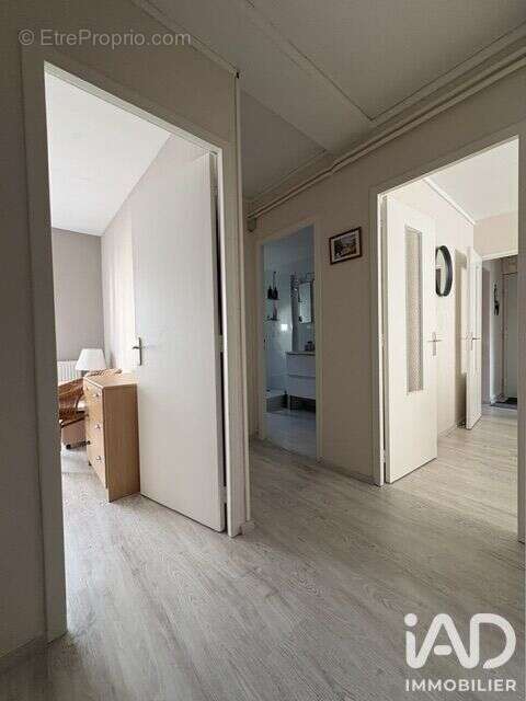 Appartement 71 m² à Caen  - photo 9