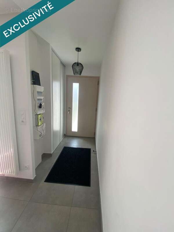 Photo 8 - Appartement à GENEUILLE