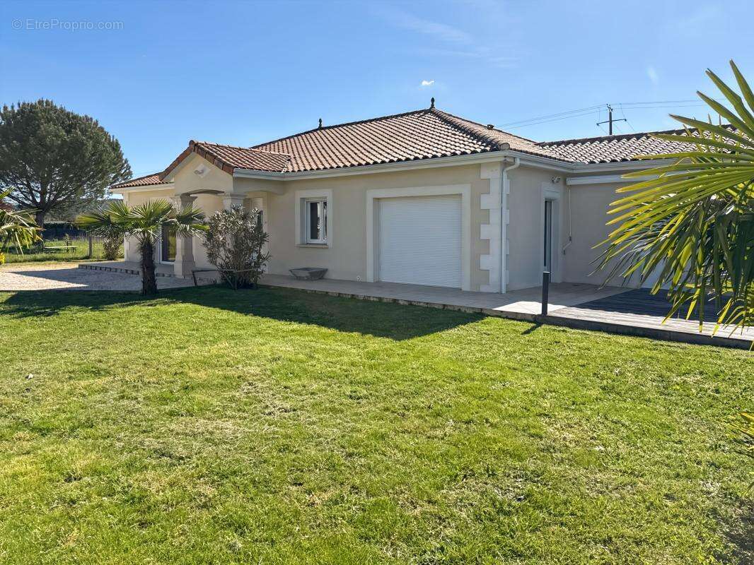 Maison à RAZAC-SUR-L'ISLE