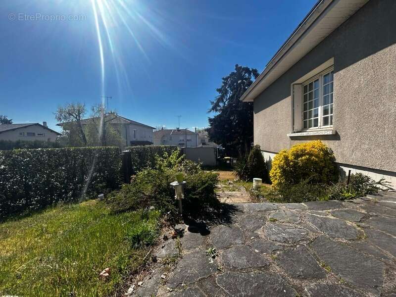 Maison à FEURS