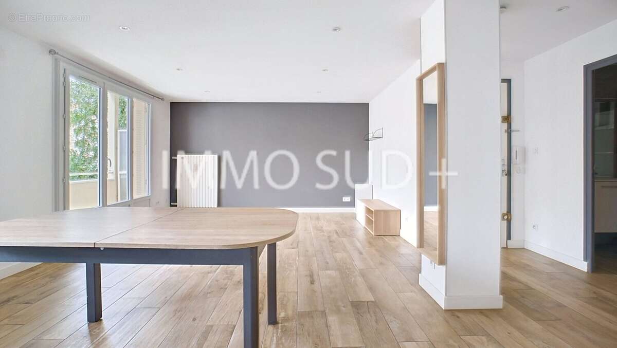 Appartement à POISAT