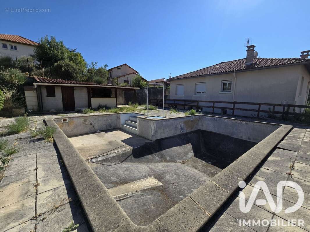 Maison 137 m² à Millau  - photo 5