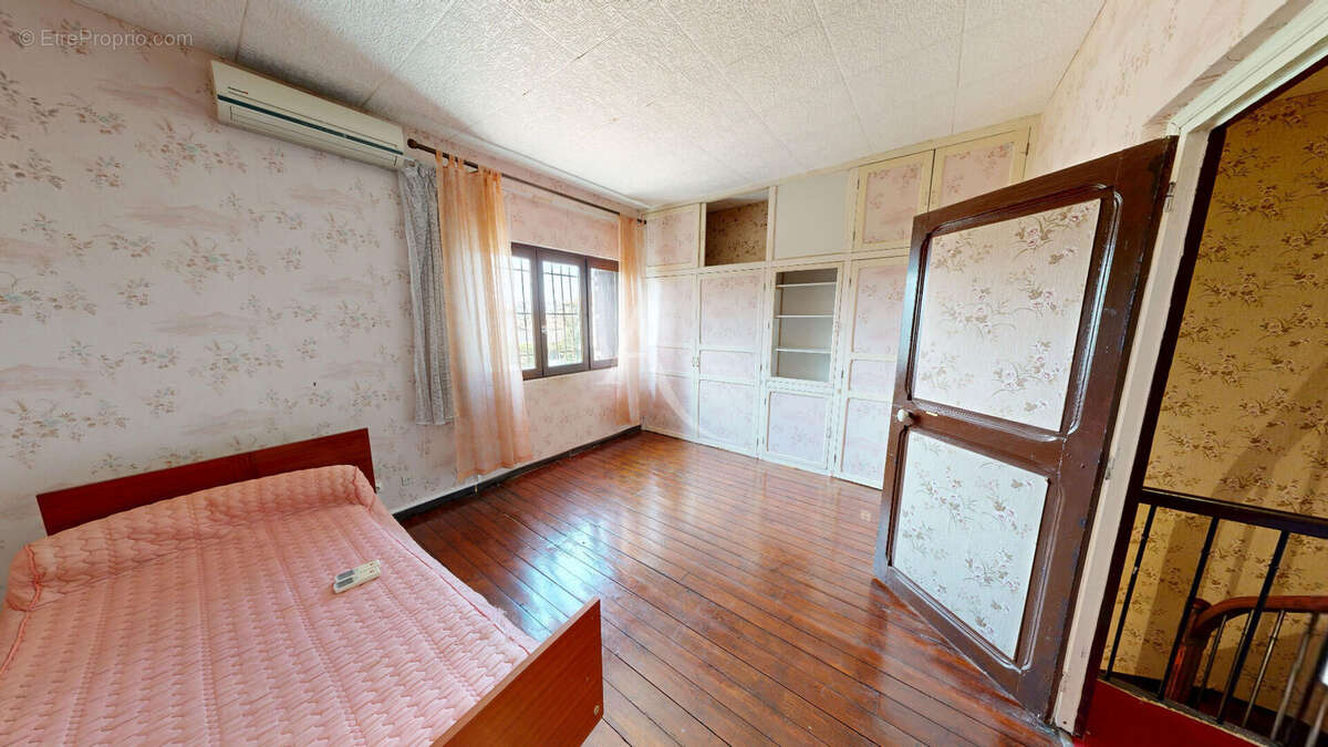 Maison d'habitation en centre ville - photo 10