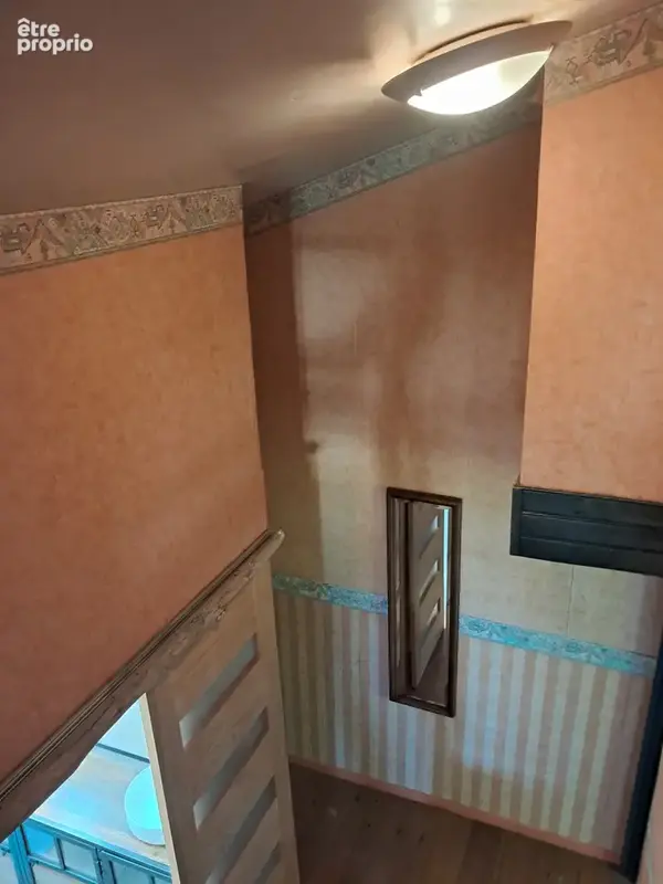 Maison familiale avec piscine, atelier et terrain. - photo 9