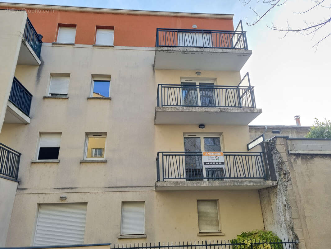 Appartement à ROMANS-SUR-ISERE