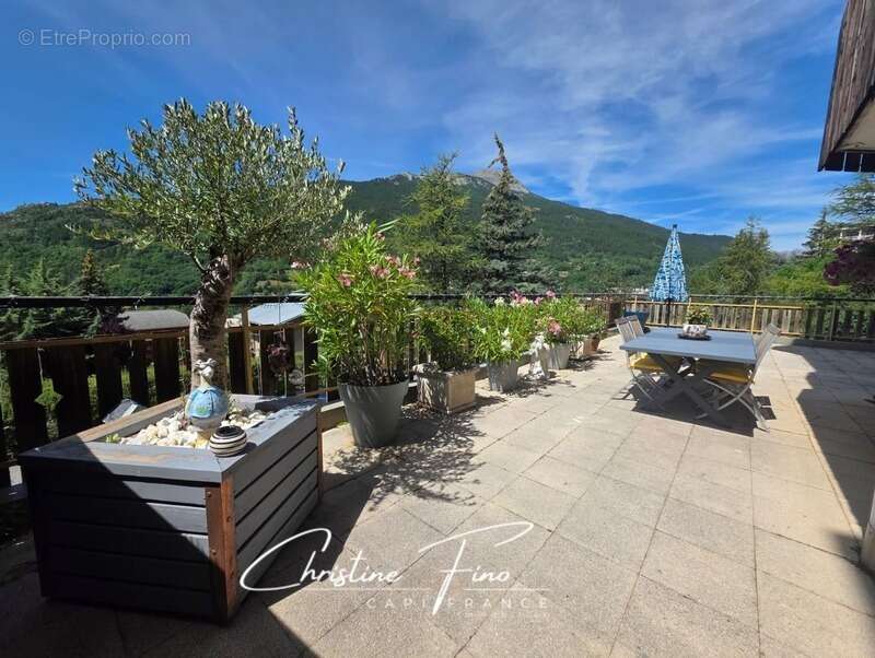 Briancon-serre chevalier t3 avec terrasse de 100m² - photo 13