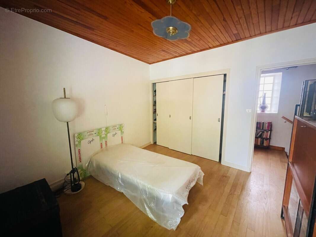 Maison à SAINT-DONAT-SUR-L&#039;HERBASSE