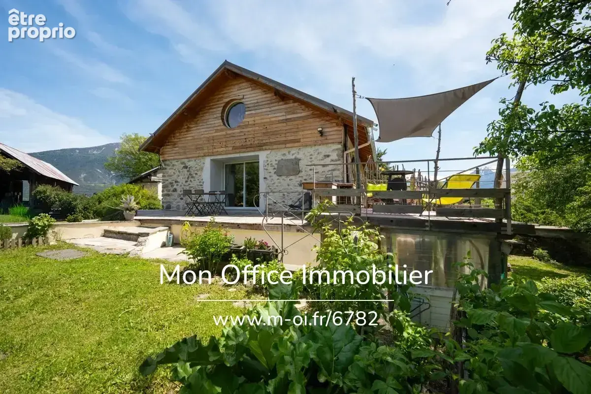 Maison à EMBRUN