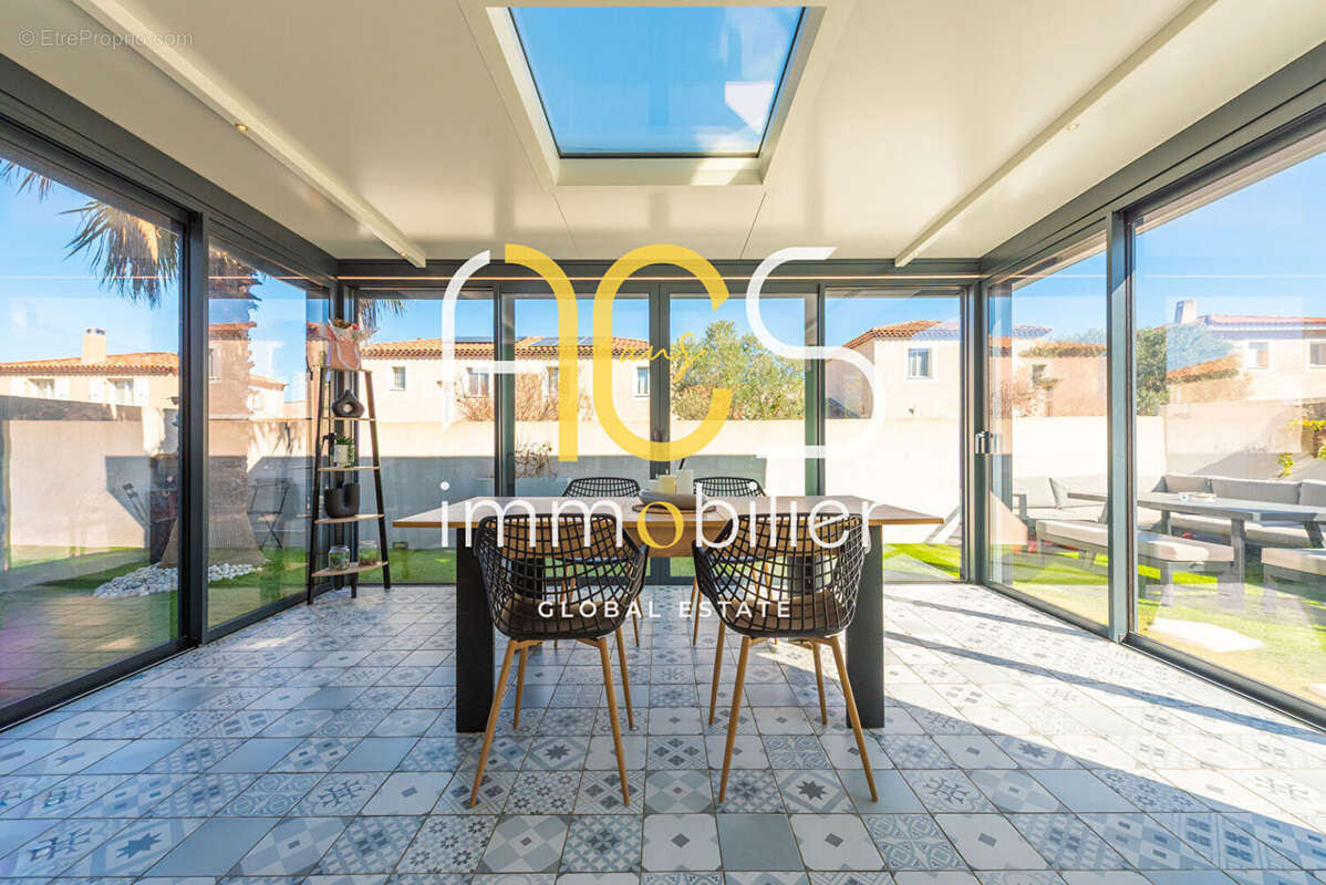 Maison à CHATEAUNEUF-LES-MARTIGUES