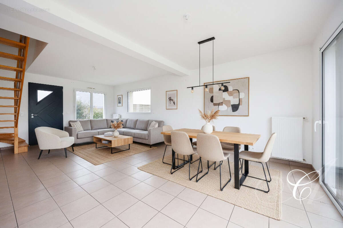 Grenier - Maison à PLEURTUIT