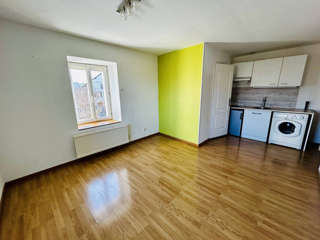 Appartement à MONNETIER-MORNEX