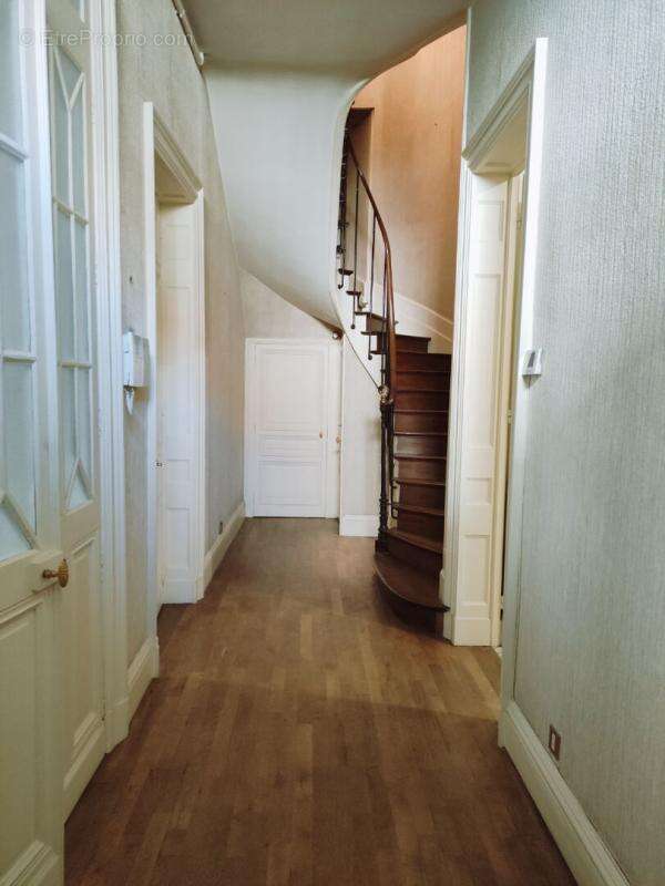 Maison à CHATELLERAULT