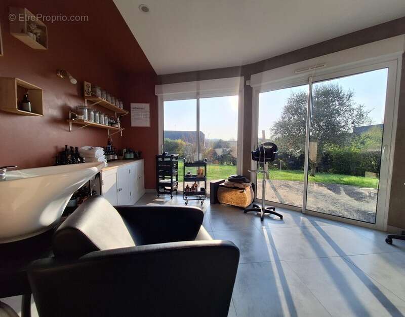 Commerce à CHATEAU-GONTIER