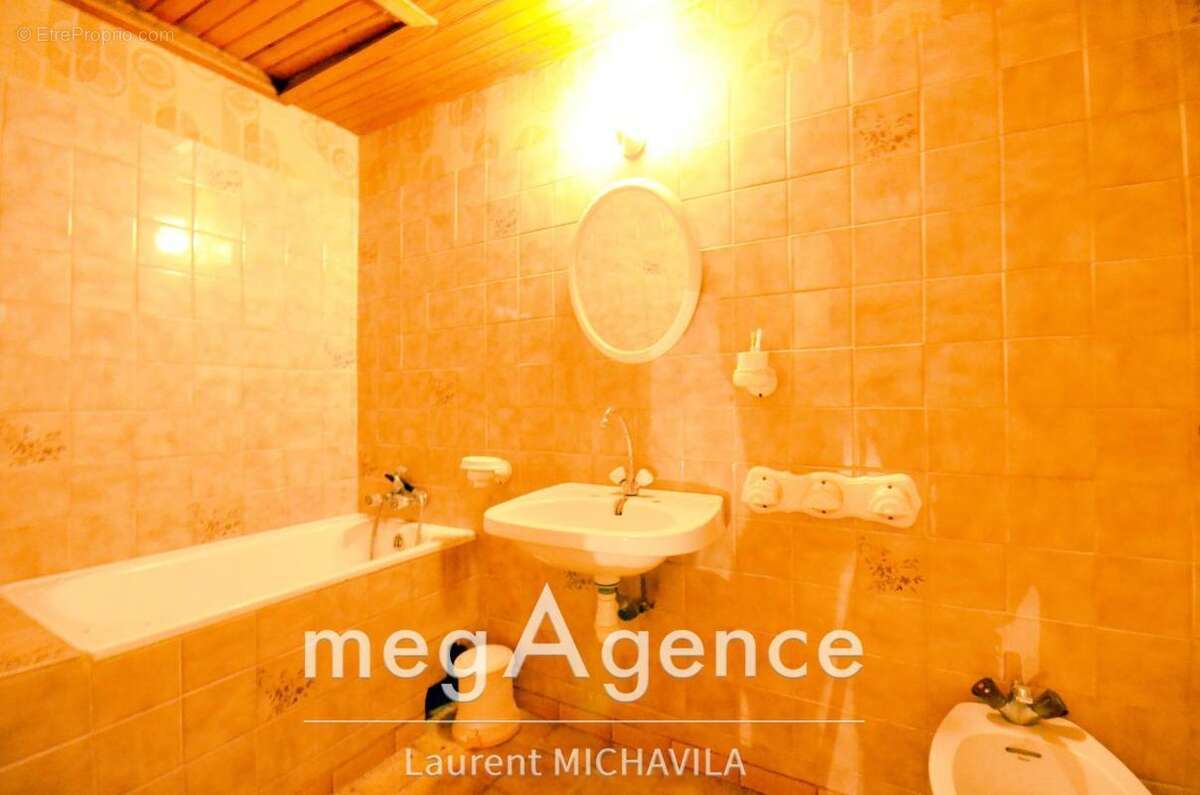 Appartement à BEDARIEUX