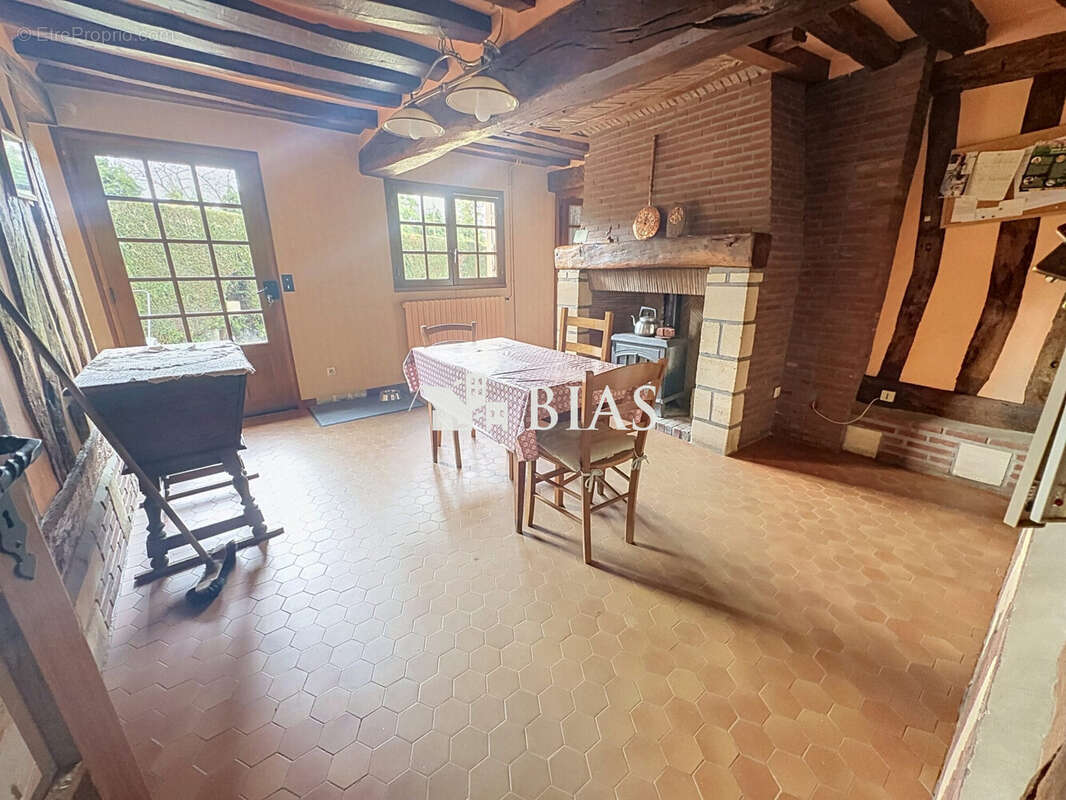 Maison 163 m² à Bourg-Achard  - photo 4