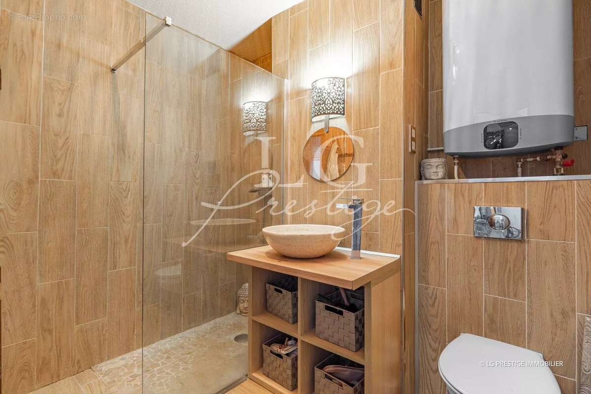 Appartement à MANDELIEU-LA-NAPOULE