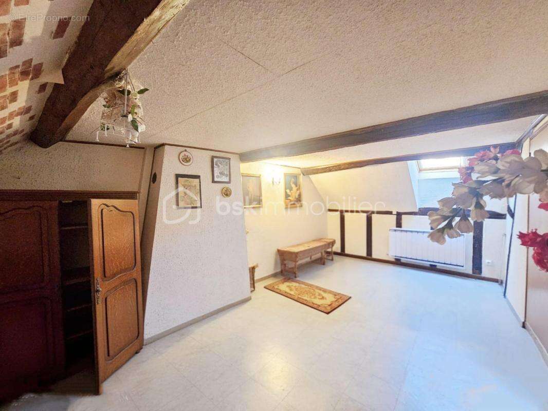 Maison à SAINT-GONDON