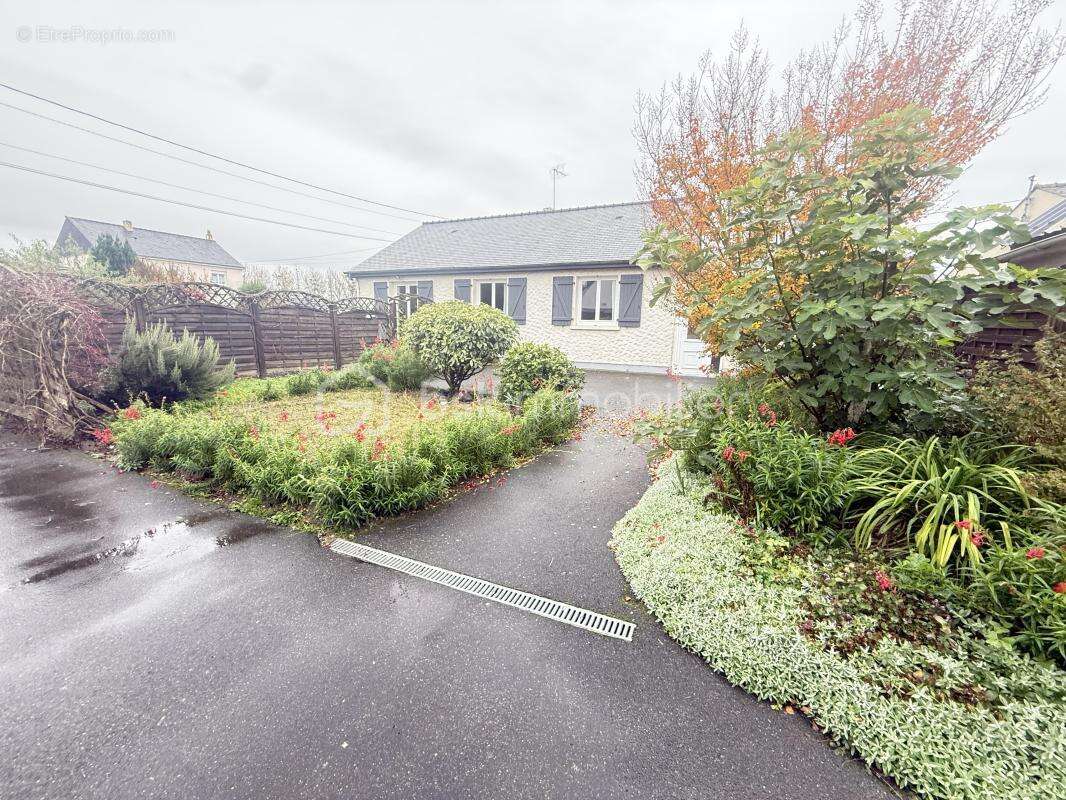 Maison à LE VIVIER-SUR-MER