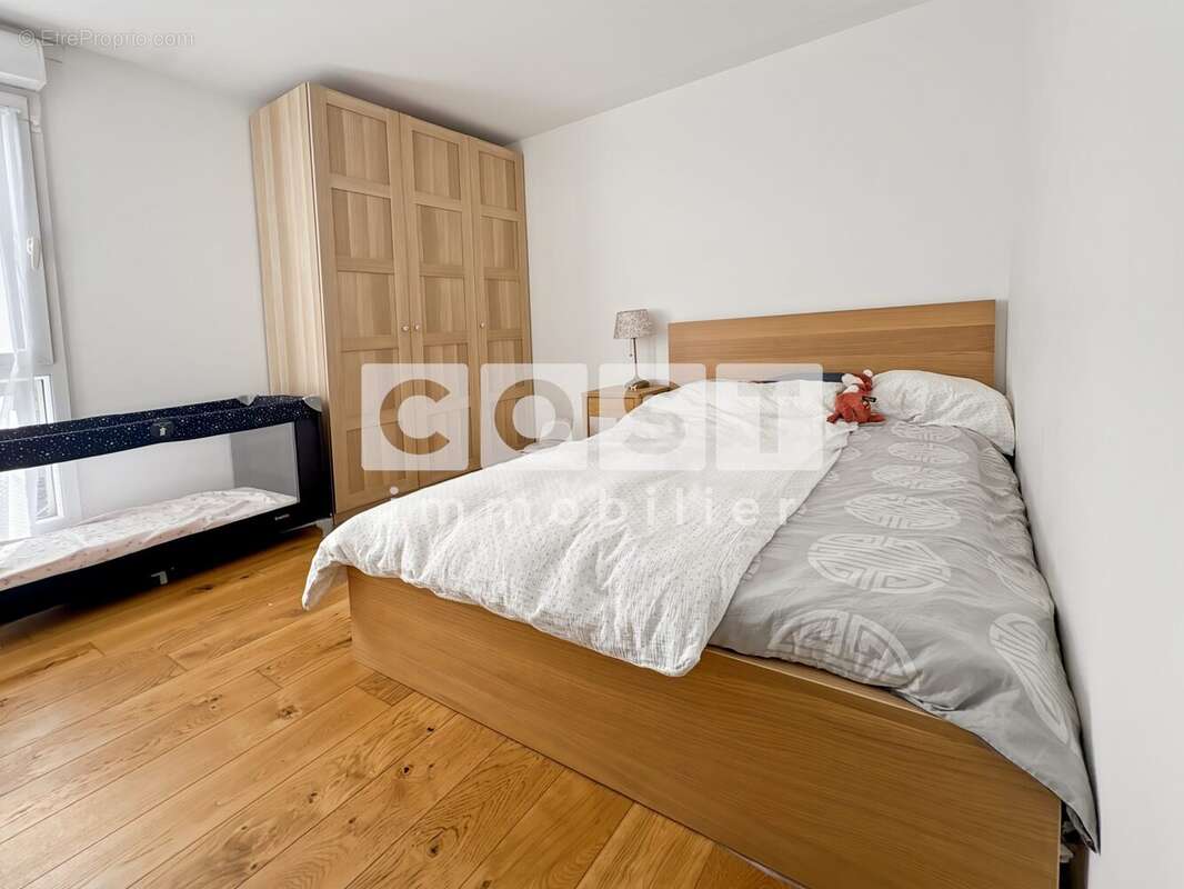 Appartement à COLOMBES