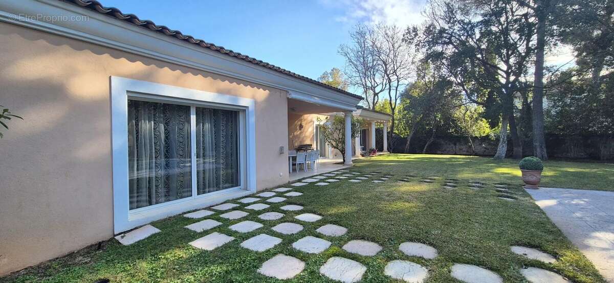 Maison à SAINT-RAPHAEL