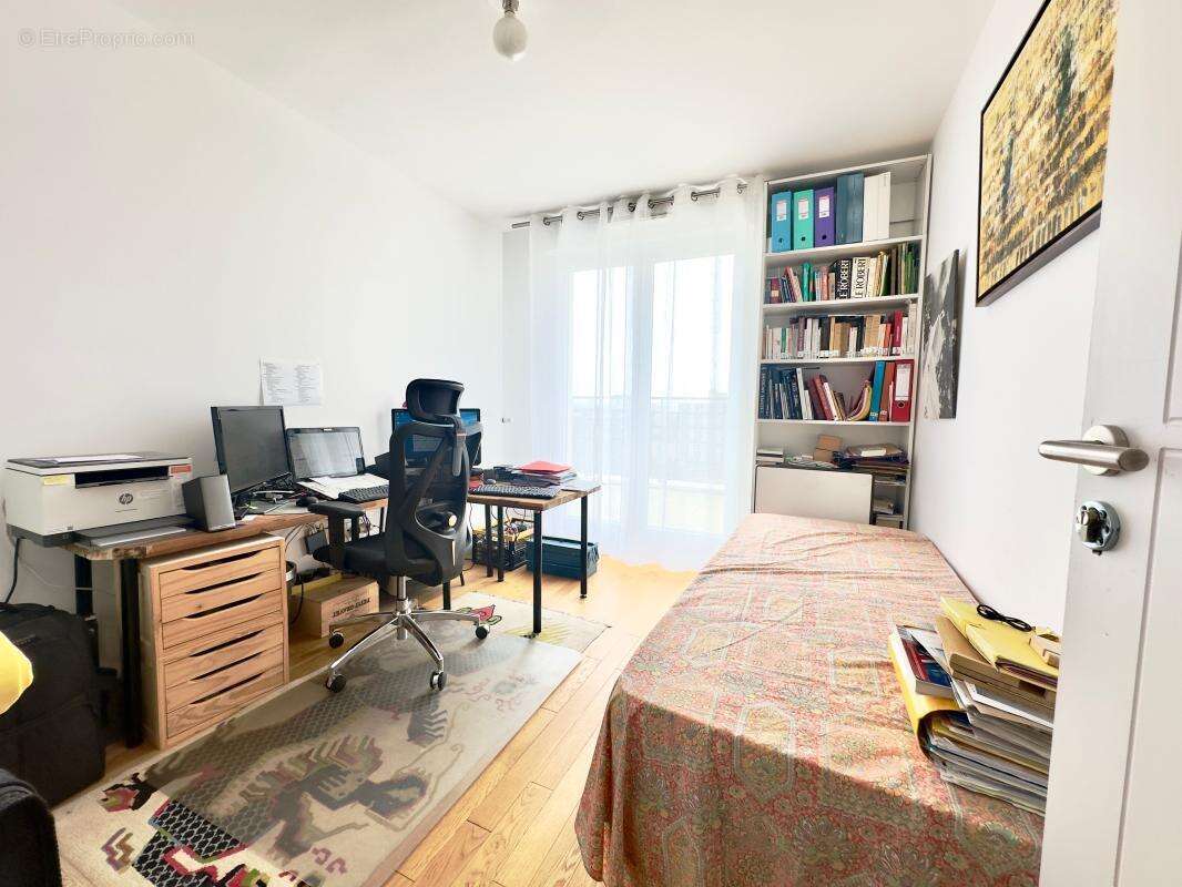 Appartement à SAINT-MAUR-DES-FOSSES