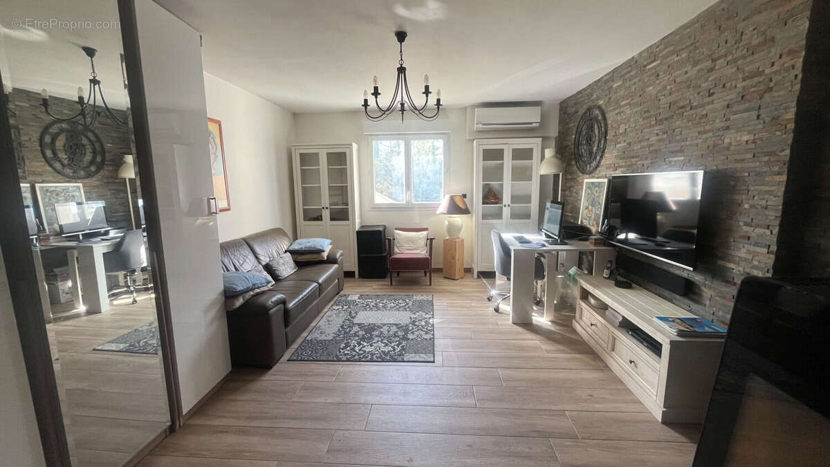 Maison à NANS-LES-PINS