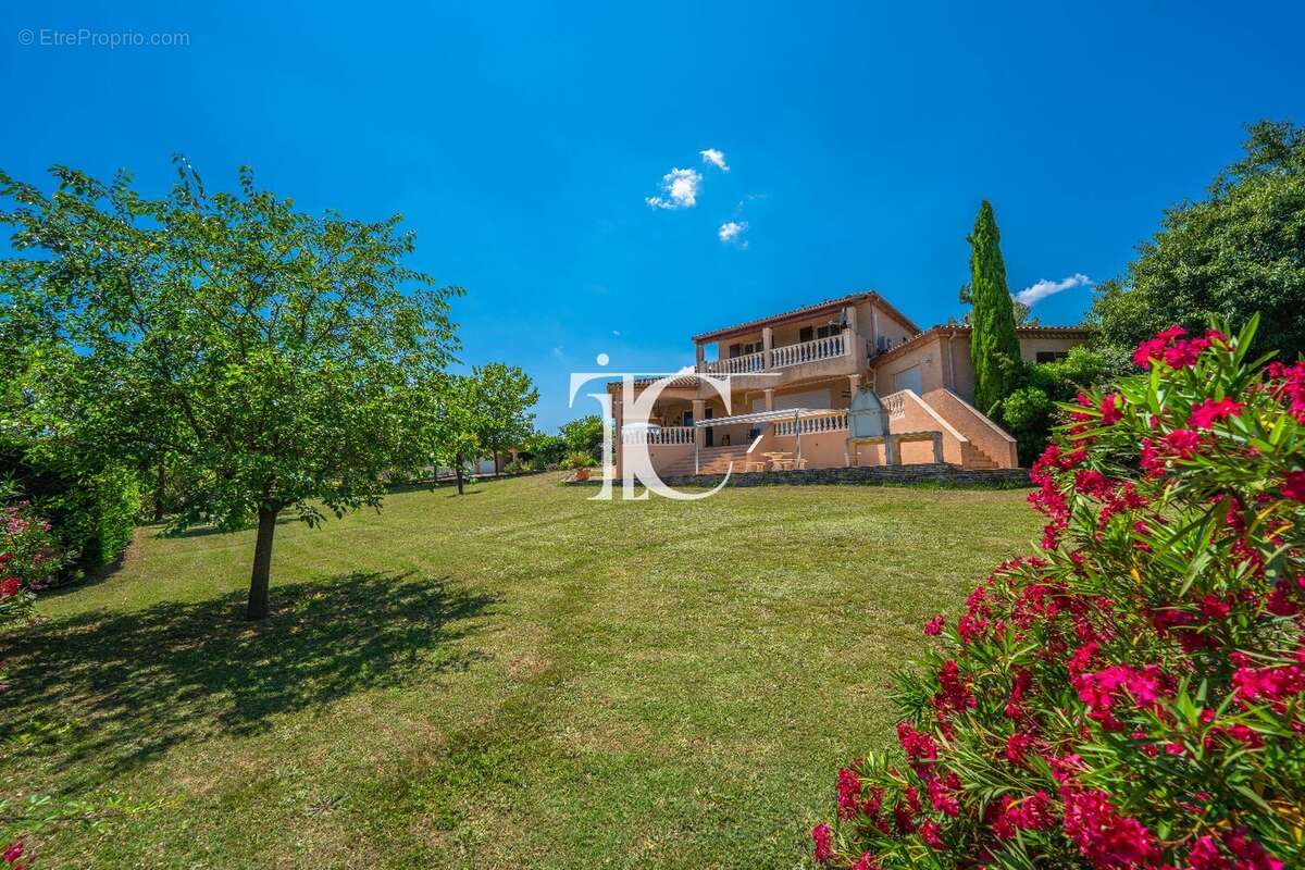 Maison à SAINT-JULIEN-DE-CASSAGNAS