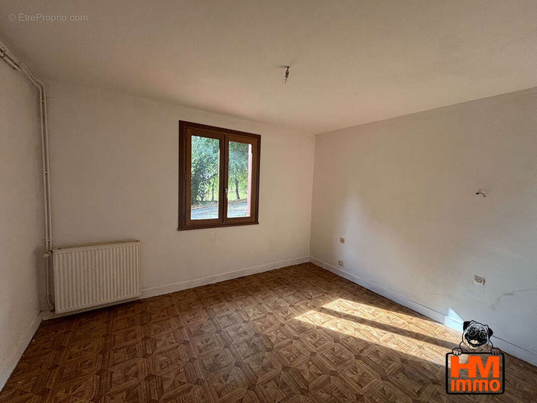 Maison à COUSSAC-BONNEVAL