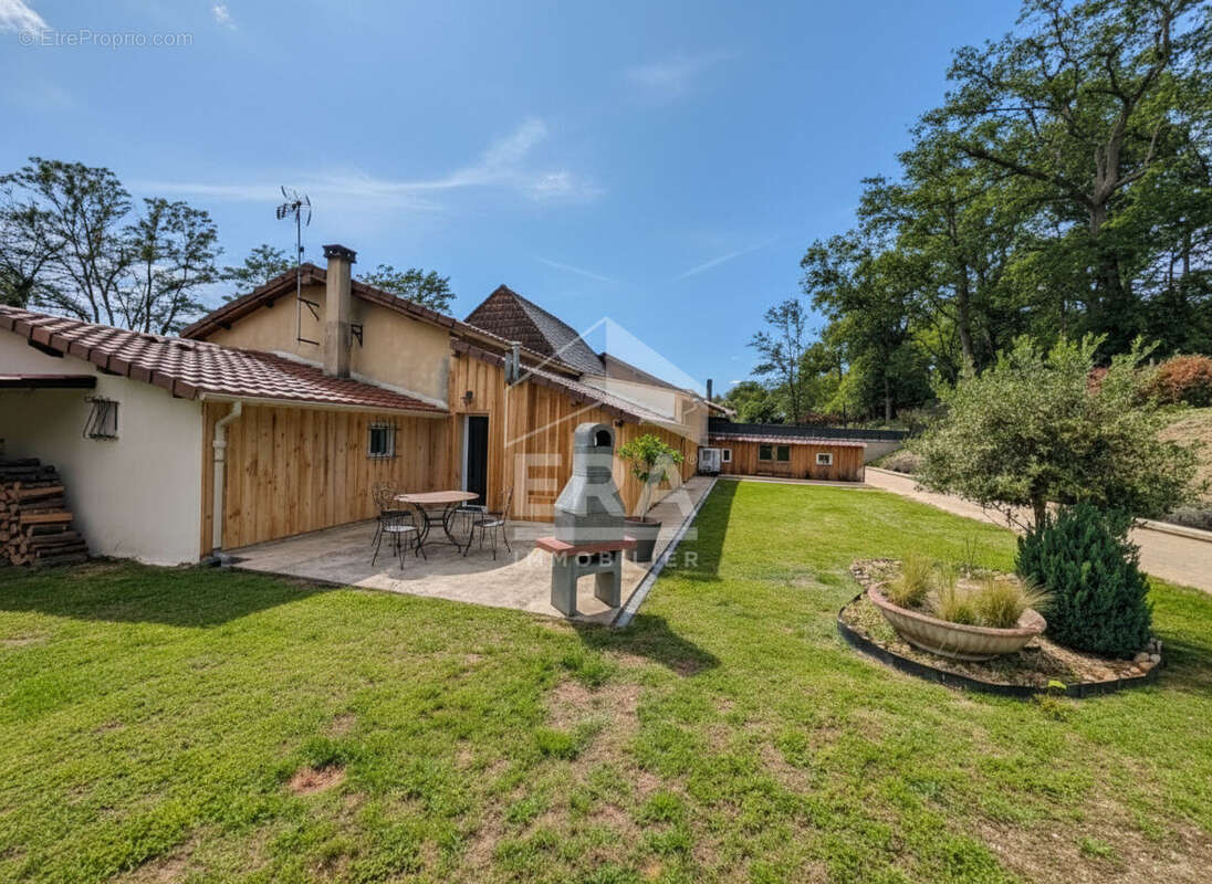 Maison à MONTPON-MENESTEROL
