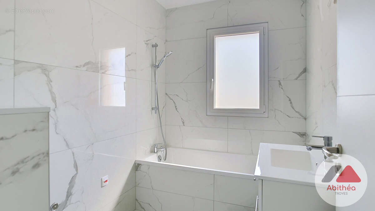 Maison 6 pièces 155 m2 - photo 7