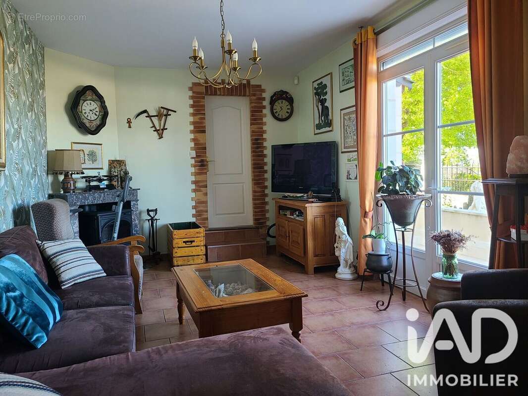 Photo 3