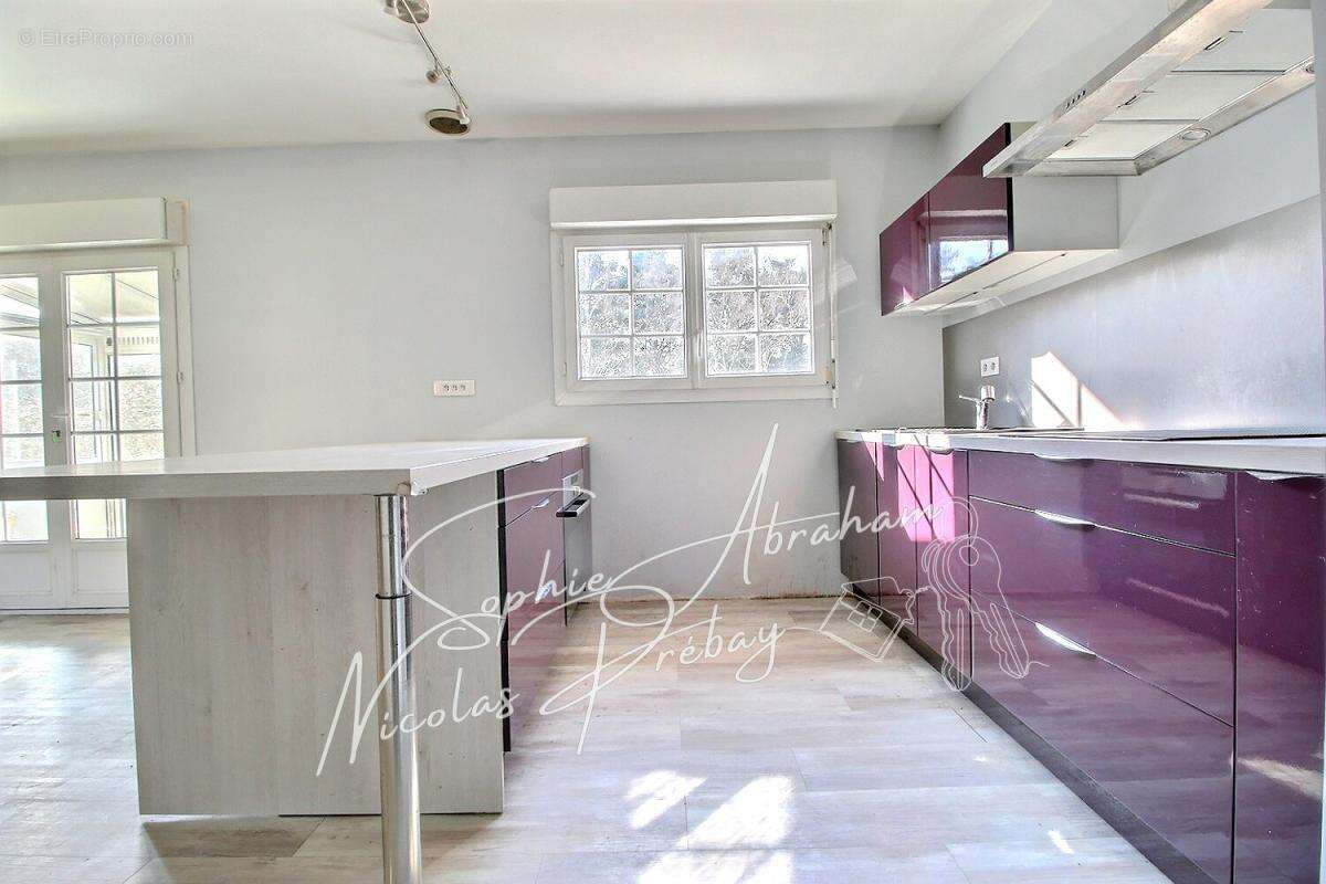 Maison à BAZOCHES-LES-GALLERANDES