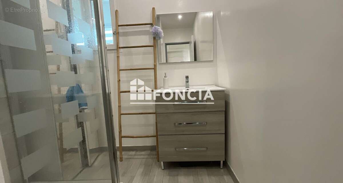 Appartement à CHILLY-MAZARIN