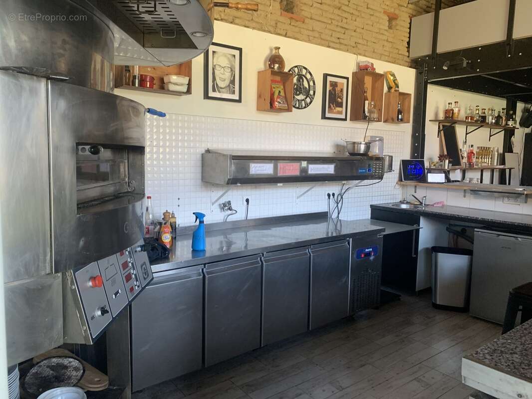 Commerce à DONNEVILLE