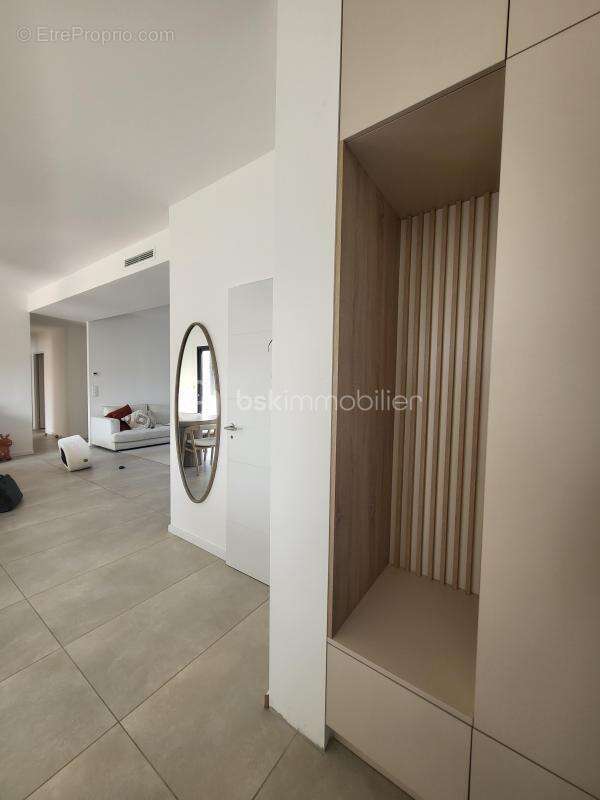 Maison à SAINTE-COLOMBE-EN-BRUILHOIS