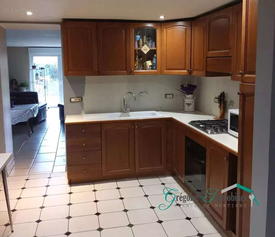 Maison à MONTIGNY-SUR-LOING