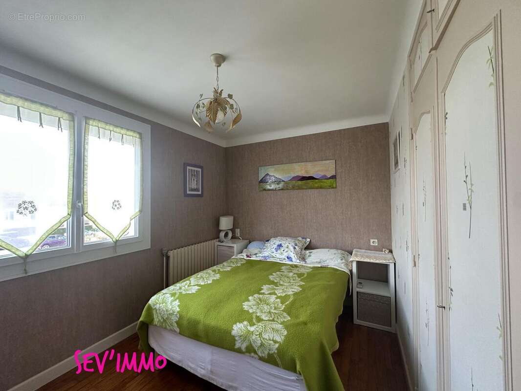 Maison à SAINT-GERMAIN-DES-FOSSES