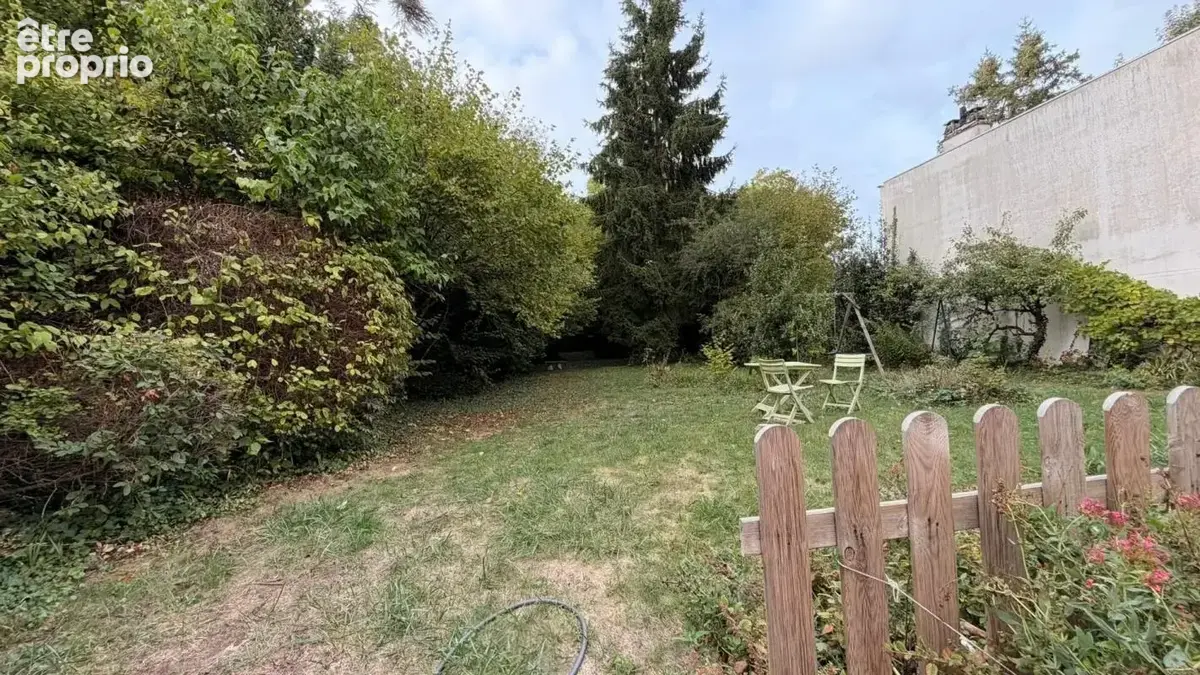 Emplacement de 1er choix pour cette maison de ville - photo 22