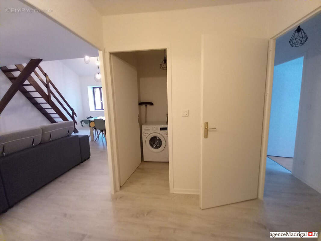 Appartement à RIVES