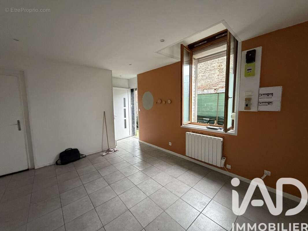 Photo 2 - Maison à ANICHE