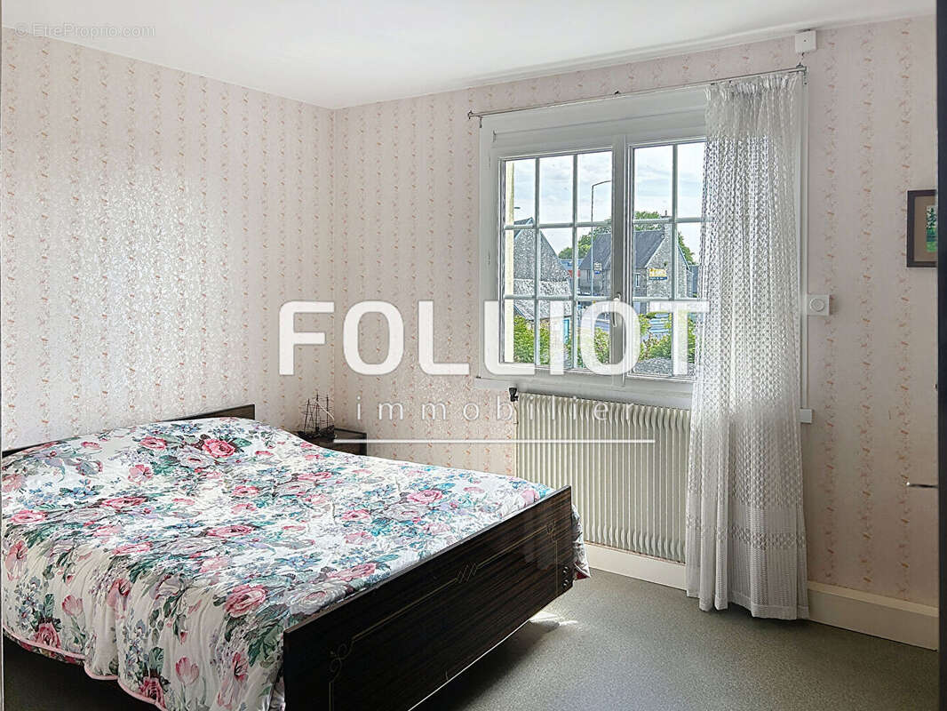 A VENDRE Maison Montviron 9 pièce(s) 142 m2 - photo 7