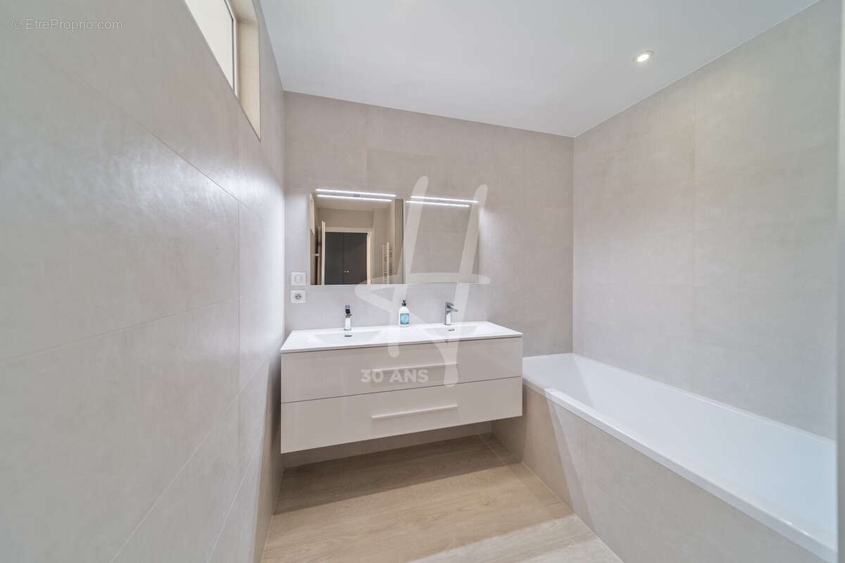 Appartement 116 m² à Metz  - photo 7