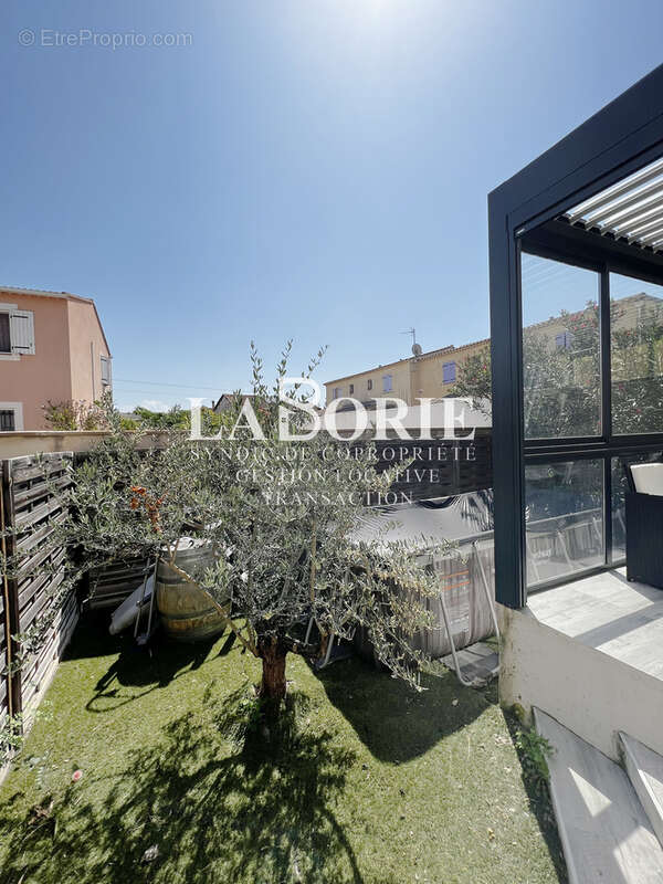 Maison à LE PONTET