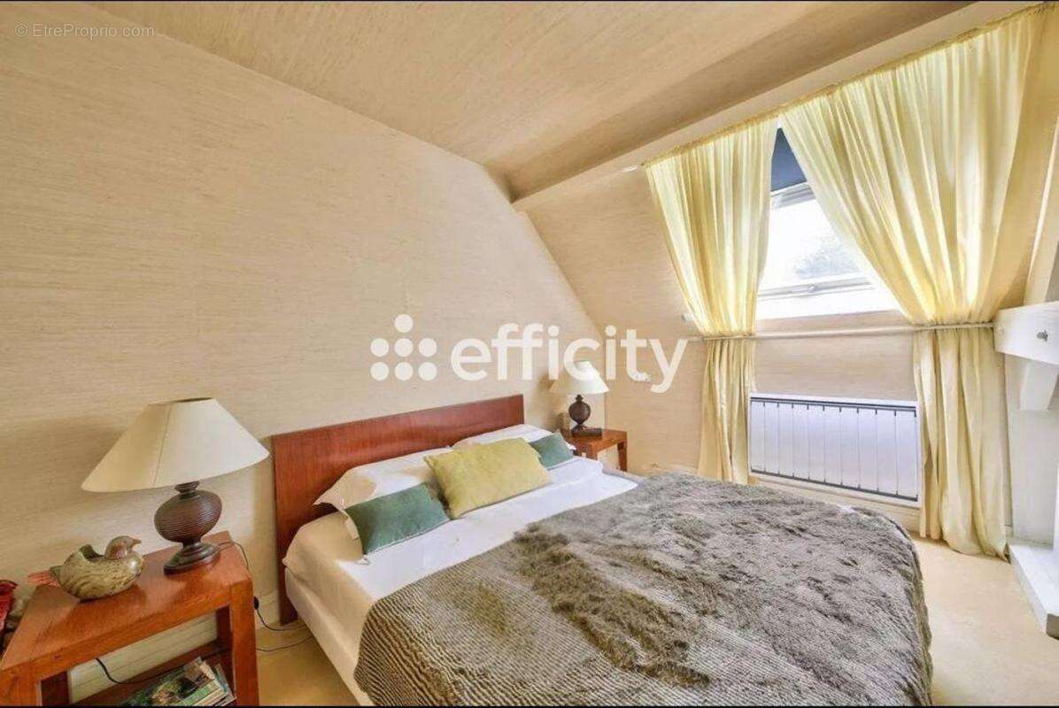 Appartement à JOUY-EN-JOSAS