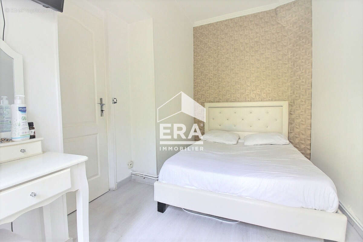Appartement à L'ILE-SAINT-DENIS